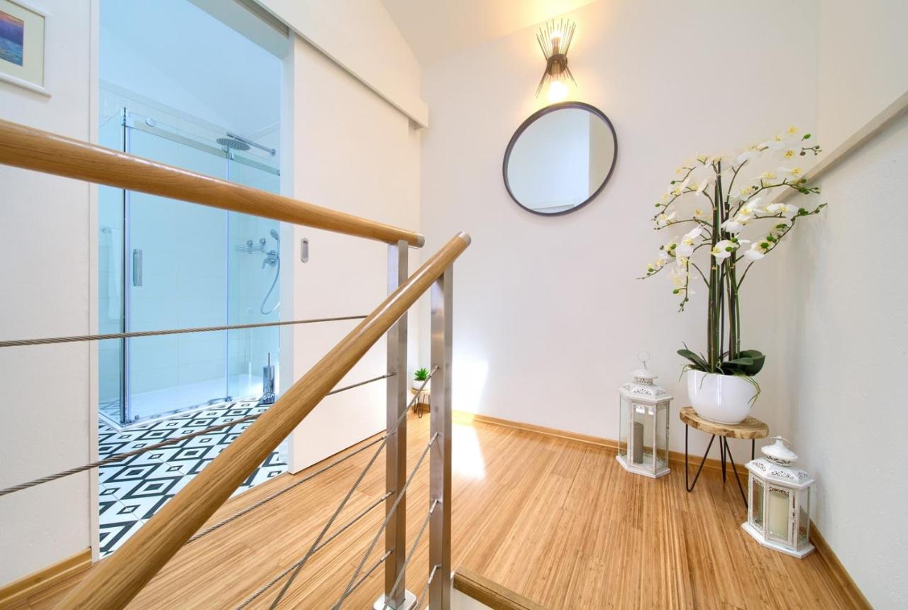 Holiday House Mar Малинска Екстериор снимка