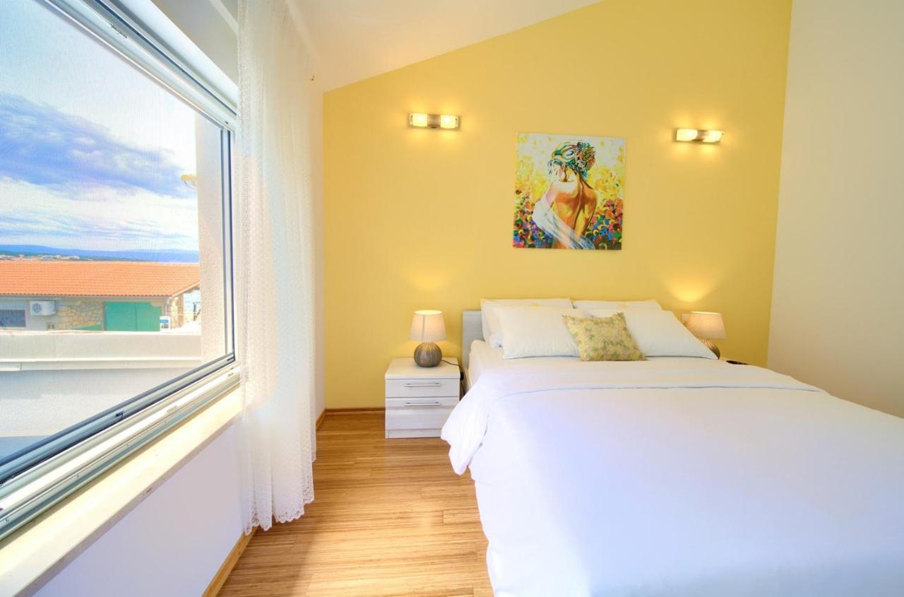 Holiday House Mar Малинска Екстериор снимка