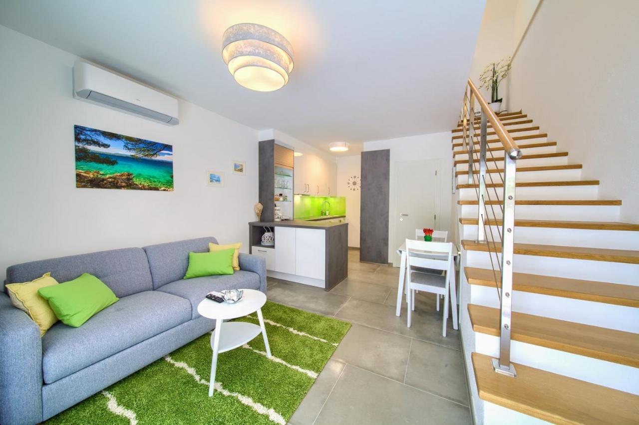 Holiday House Mar Малинска Екстериор снимка